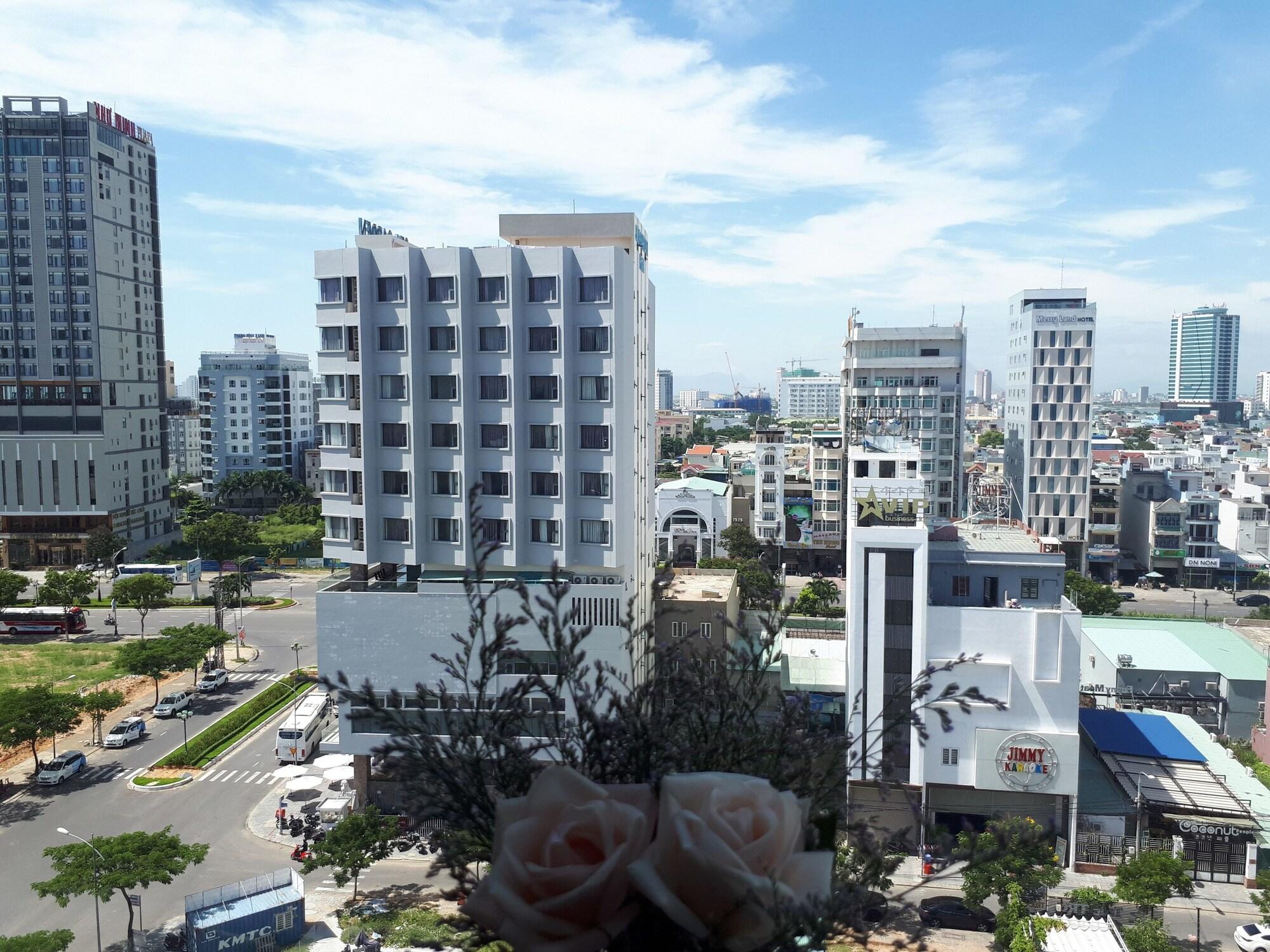 Bliss Luxury Hotel Da Nang Exterior foto