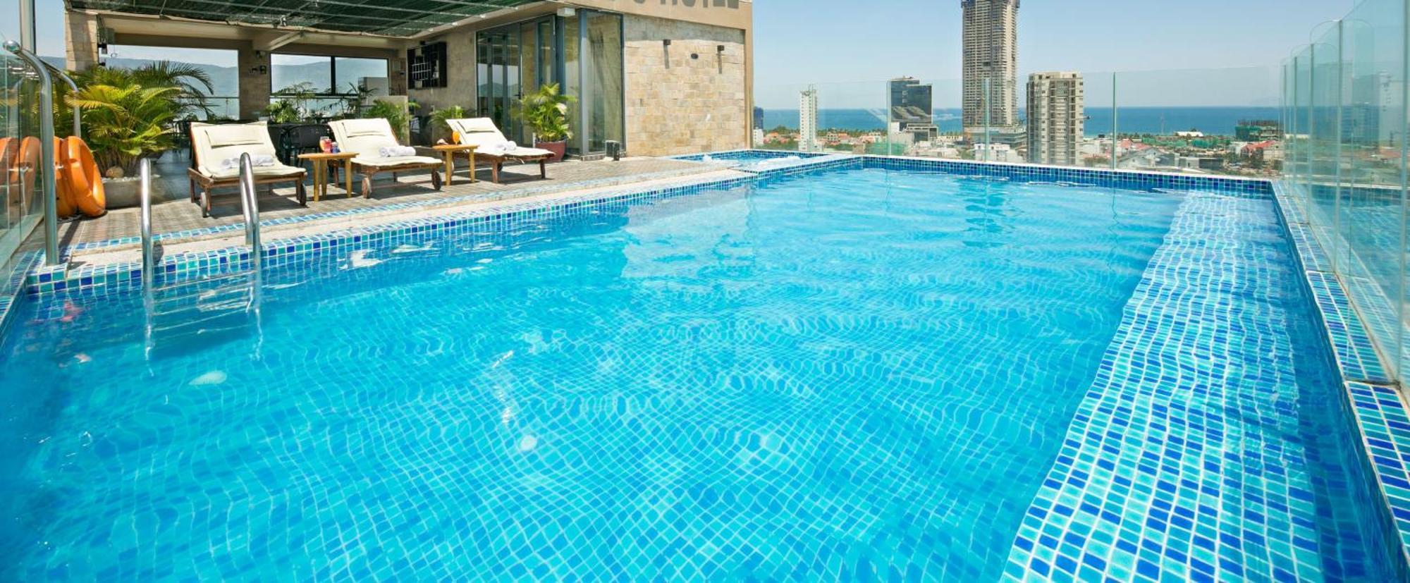 Bliss Luxury Hotel Da Nang Exterior foto