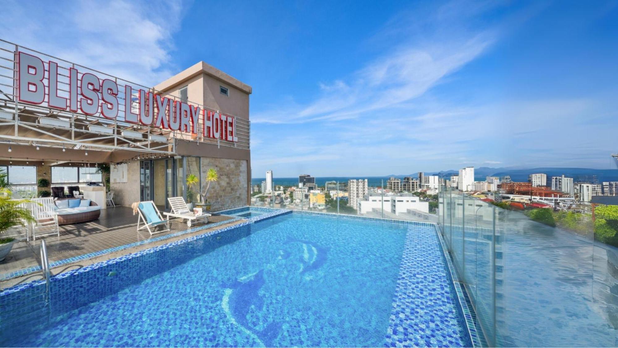 Bliss Luxury Hotel Da Nang Exterior foto