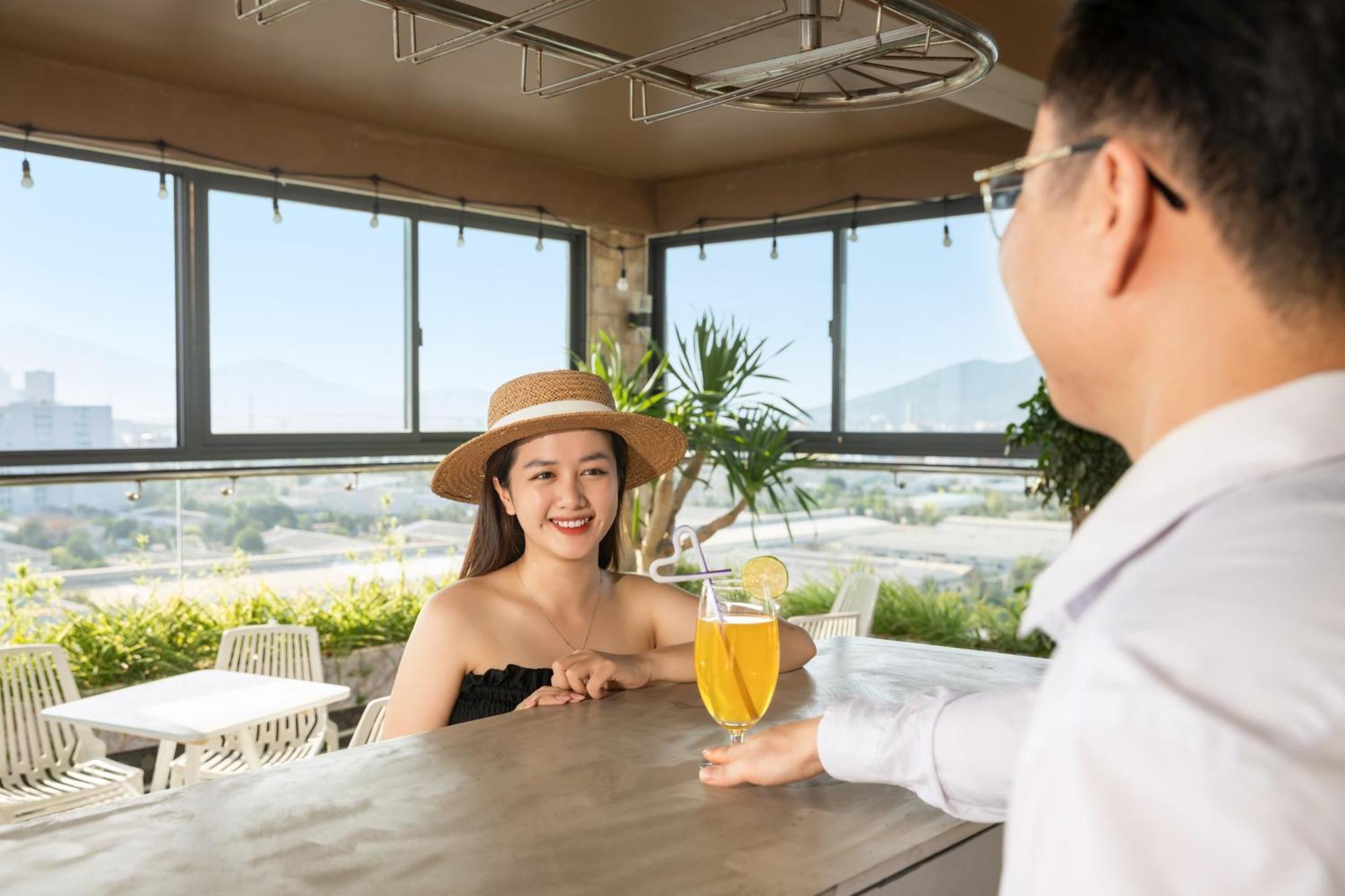 Bliss Luxury Hotel Da Nang Exterior foto
